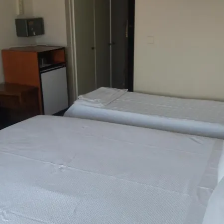 Batis Hotel 2*
