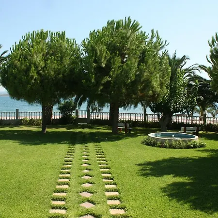 Hotel Batis 2*