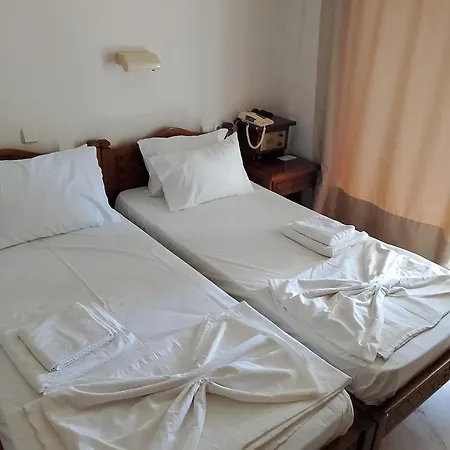 Batis Hotell 2*